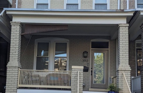 Petworth Apartment | Home base for your DC adventures - near fun, great food, and public transport.