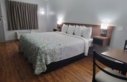 Egg Harbor Township Hotel | HomeTowne Studios By Red Roof Egg Harbor–Atlantic City Airport