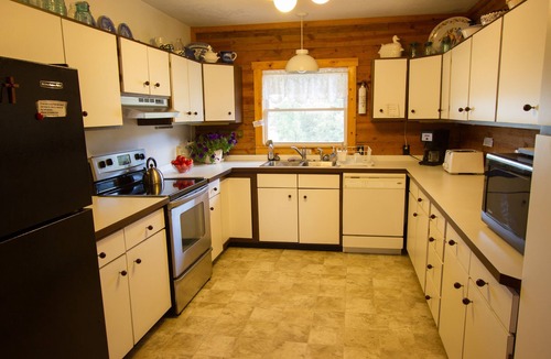 Black House | In the Ozark Mountains.on the Crystal Clear Black River!