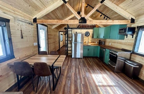 Cooke City-Silver Gate House | Index Peak Cabin