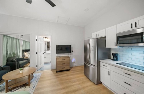 Hilo House | Island Escape Near Falls, Pet-Friendly Space