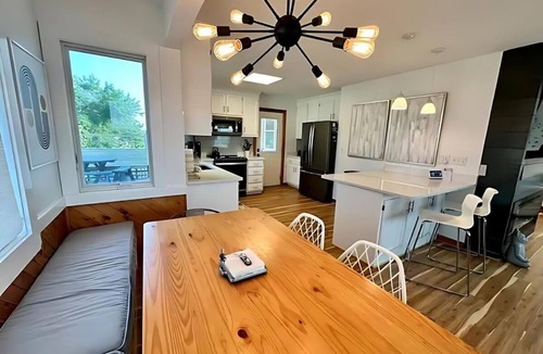 Colington House | Knot On Call: OceanViews/Pool/MultiUsePath