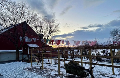 Gordonville House | Lancaster County Amish Farm Stay - Near Kitchen Kettle Village in Intercourse