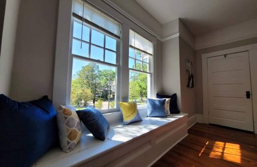 Montgomery House | Large 5BR Home | Steps from the Capitol