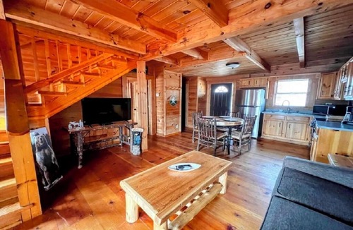 Pine Mountain Cabin | Large triplex cabin-great for groups!