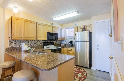 Gulf Shores Condo | Location! Views! Pool! Super Cute!