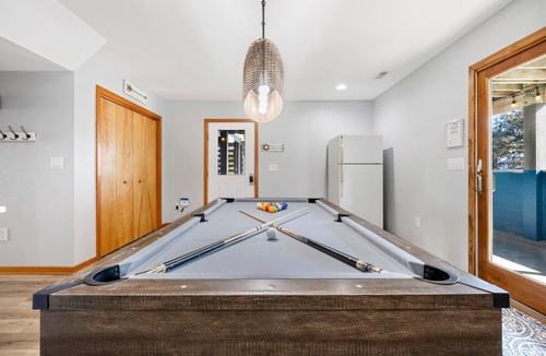 Whalehead Beach House | Luxury Cottage Pool, Hot Tub, Walk to Beach