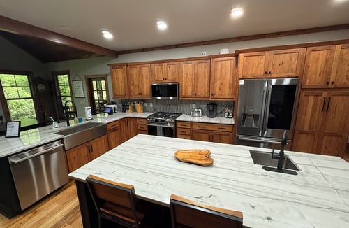 Sapphire House | Luxury Creekside Cottage, Hot Tub, Fire Pit, 4 Porches, Near Cashiers & Sapphire