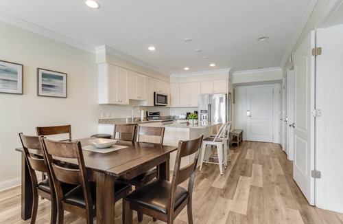 Dewey Beach Condo | Luxury Dog Friendly Condo at the Residences at the Lighthouse Cove