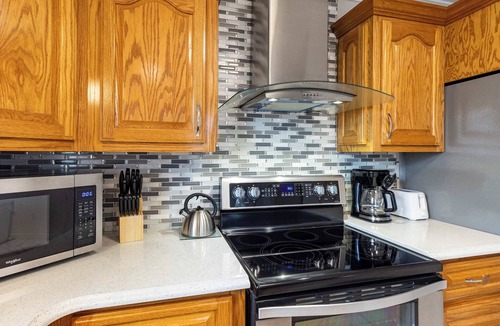 Lynn Haven House | Lynn Haven 3BR - Private Pool & Fenced Yard