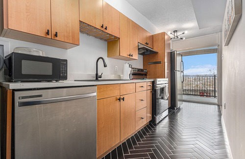 Birmingham Condo | Magic City Overlook - Walk to Dining, Nightlife, Hospitals and Coffee shops