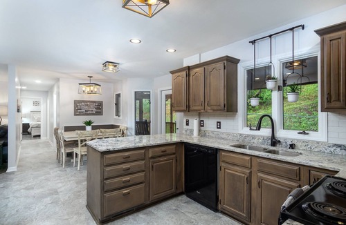 Marshall House | Marshall Skyline Retreat: Blue Ridge Mountain Home | Hot Tub | Game Room