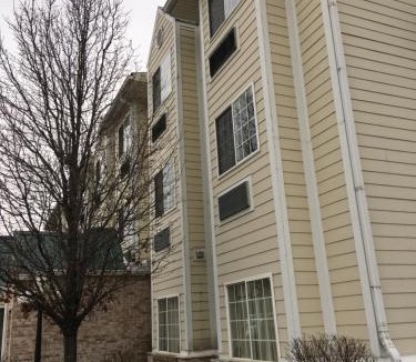 Wayne Hotel | Microtel Inn & Suites by Wyndham Indianapolis Airport