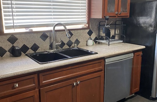 Los Angeles House | Modern 5BR LA Retreat Minutes from SoFi, Forum & LAX!