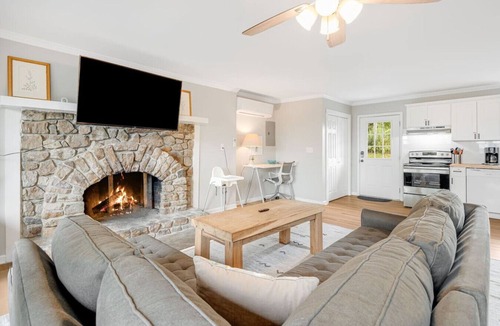 Blowing Rock Apartment | Mountain Retreat, Balcony, Grill, and 5 Minutes to Downtown!