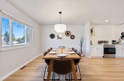 Windsor House | Oak Haus Group Stay w/Fenced Yard & Game Room