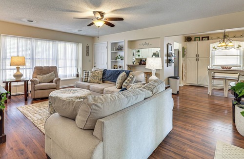 Tranquil Harbour House | Oak Island Home w/Fenced Yard, Walk to Long Beach