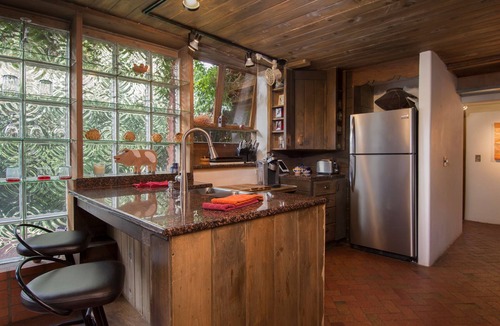 Historic Eastside House | Oasis by the Santa Fe River - 4 Blocks to Historic Plaza; 1 Block to Canyon Road