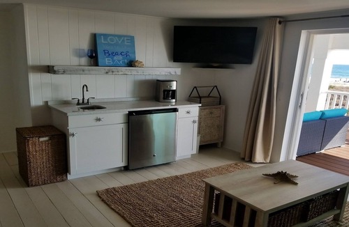 Atlantic Beach House | OCEAN FRONT WITH THE BEST OCEAN VIEWS. HEATED POOL & HOT TUB ALL YEAR