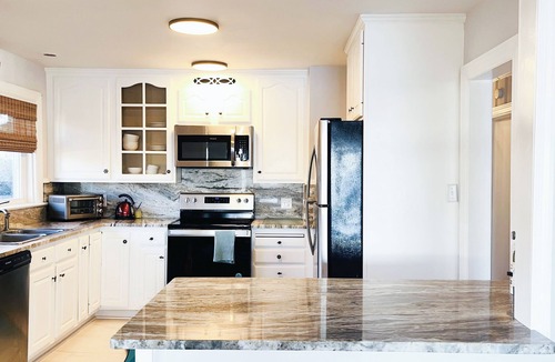 Willoughby Spit House | Oceanfront Escape Private Beach