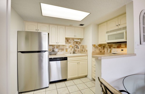 Ormond-by-the-Sea Condo | Oceanfront Ormond Beach Condo: Community Perks!