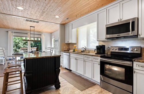 Oceanside House | Oceanside Sea Pines Home! .3min walk to the Beach! Private Pool/Heated Spa!