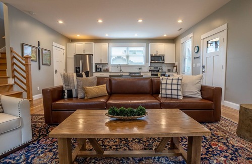 Woodfin Villa | Orange Blossom | Pet Friendly Luxury Asheville Villa with Hot Tub & EV Charger