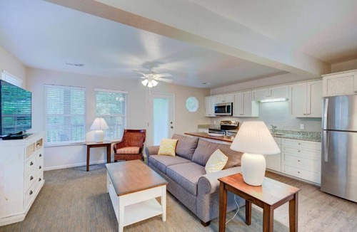 Sea Scape Condo | Outer Banks NC | Couples Beach Escape | Pool & Waterpark