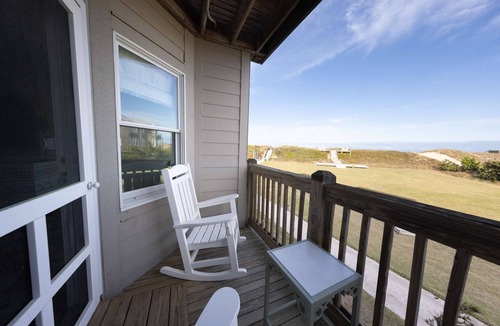 Duck Hotel | Outer Banks Oceanfront | Pool, Spa & Dining