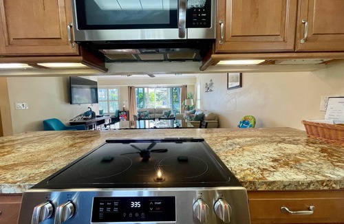 Key Largo Villa | Overlooking Pool Free Golf Cart Free Kayaks Pickleball