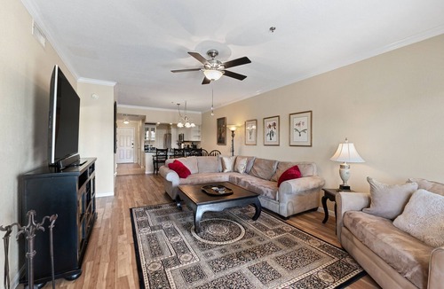 Highland Lake Estates Condo | Paradise Island - 2br/2ba Condo With Epic Views of Lake and Pool