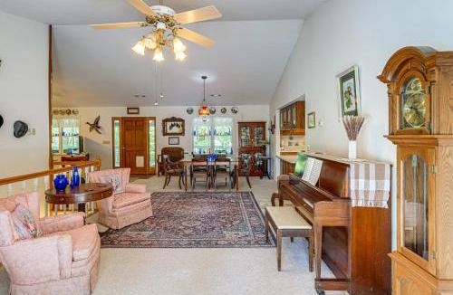 Harrison House | Peaceful Harrison Duplex w/Porch & Grill!