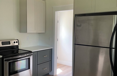 Dickson House | Peaceful Pastures — Spacious Quiet 3BR Countryside Retreat