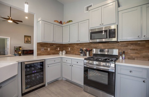 Dickinson House | Pepe's Place - Heated Spa Pool, close to Galveston Island & Houston