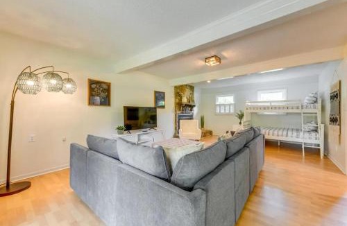 Mount Mourne House | Pet-Friendly Mooresville Escape with Fenced Yard and Lake Access