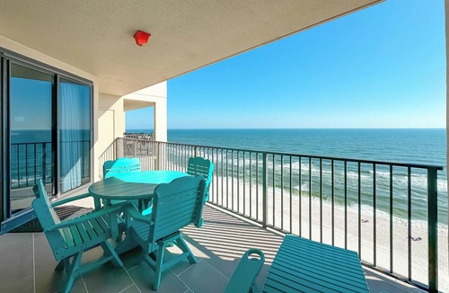 Orange Beach East Condo | Phoenix X 1514 | Breathtaking Top Floor Views | By FloraBama | My Beach Getaways