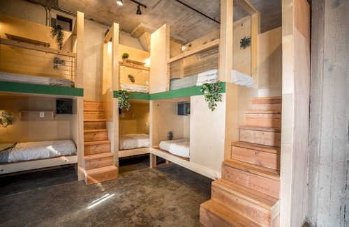 Hollywood Hostel | PodShare - Hostel
