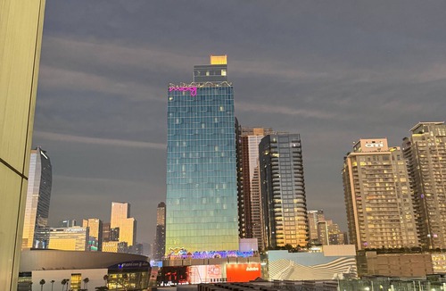 Historic Core Apartment | Prime 2 bedroom DTLA Stay by Crypto Arena & Convention Center