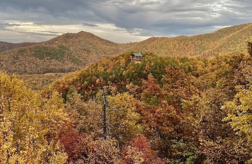 Smoky Mountains Cabin | Private Indoor Pool! Sauna-Hot Tub-Amazing Views!