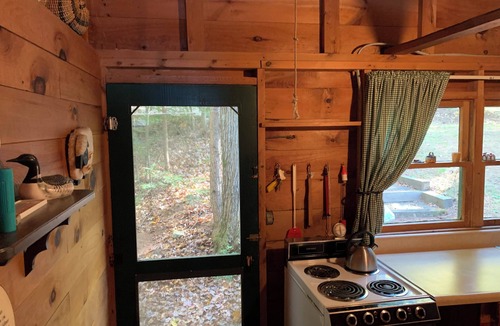 Readfield Cabin | Quintessential 2-bedroom cabin steps from Maranacook Lake in charming Readfield