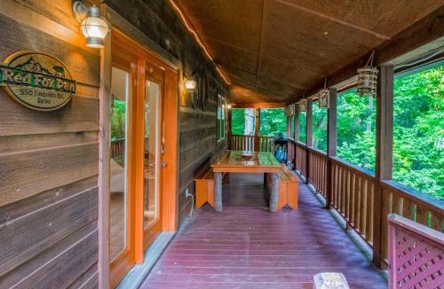 Sylva House | Red Fox Den