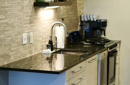 Reed-Cooke Apartment | Renovated 1 Bedroom Apartment Near 14th Street NW & Logan Circle