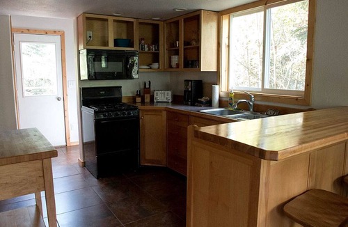 Cooper Landing Cabin | Rustic Log Cabin on the Banks of Kenai Lake, Alaska