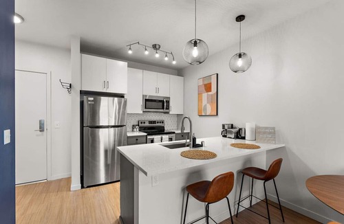 Downtown Minneapolis Apartment | Scenic Terrace Stay Near Walker Art Center & Shops