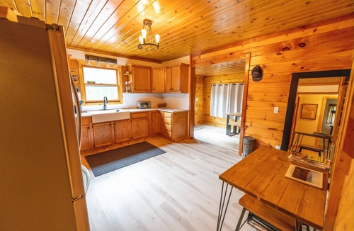 Wellston House | Secluded 3BR Cabin Fire Pit RV Parking Near Tippy Dam & Big-M Trails