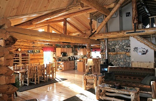 Mentasta Lake Cabin | Secluded Rustic Wilderness Lodge & Cabin Retreat with Private Lake, Sauna & Adventure Trails near Tok, Alaska