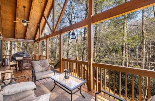 Brevard House | Serene Cabin Overlooking Large Pond