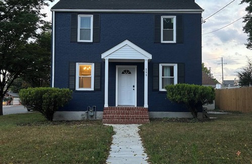 Silver Spring House | Single home, 4 beds, 2 baths