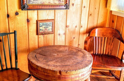Cody Cabin | Soderberg cozy rustic cabin 5 min from Cody