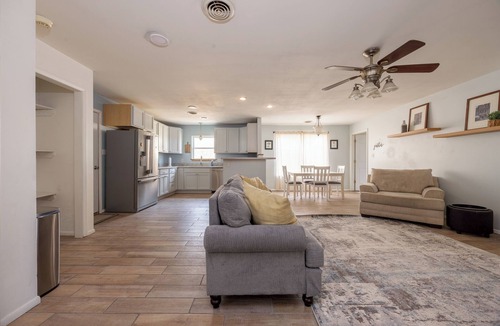Aztec House | Spacious 4BR Retreat Sleeps 6 Near Durango, Navajo Dam & Farmington